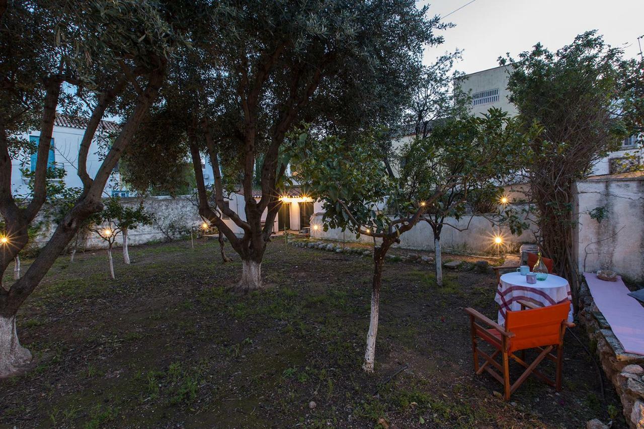 Гостевой дом Two Olive Trees Спетсес Экстерьер фото